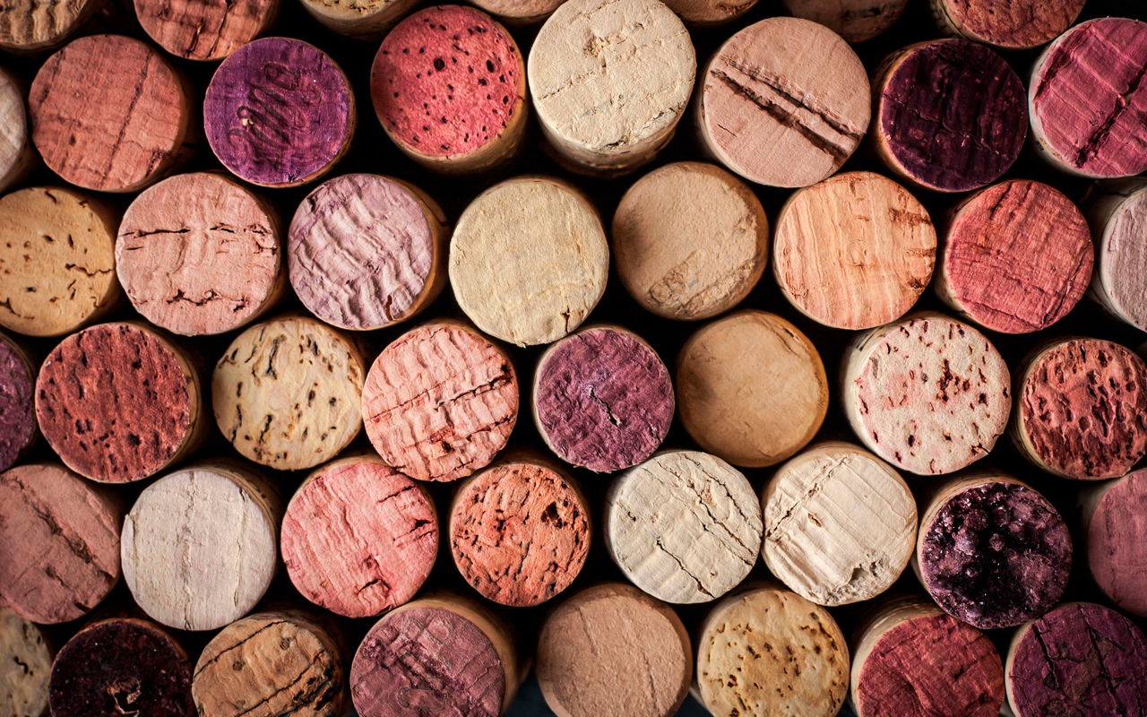 Neizmetiet Korķus: 5 Lieliski Veidi, Kā Tos Izmantot Savā Dārzā