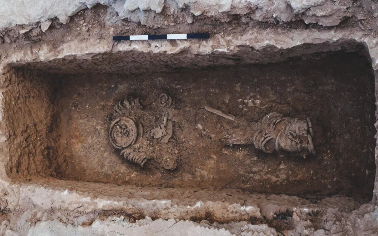 Arheologi Malagā Atklājuši 5000 Gadus Vecu Kapenes, Kas Piepildītas Ar Seniem Dārgumiem: «Tās Ir Neticami Labi Saglabājušās».