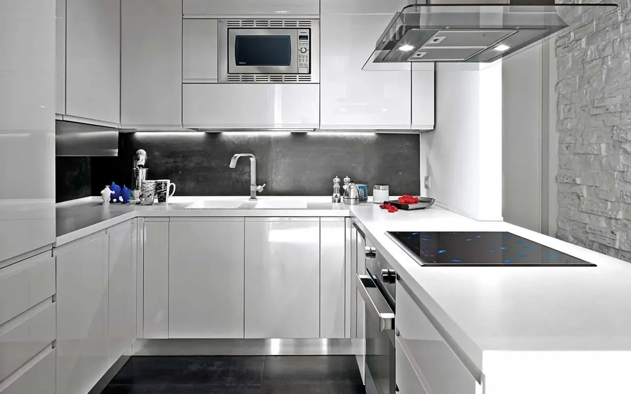 Bez Etiķa Un Pārtikas Sodas: Šis Ātrais Veids Bez Piepūles Liks Jūsu Plītēm Mirdzēt