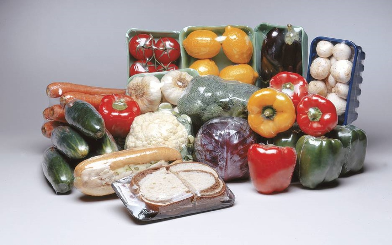 Nekāda Alumīnija Folija Un Polietilēna Plēve: Tas Ir „Latviešu Triks”, Kas Ļauj Uzglabāt Dārzeņus Ledusskapī, Neļaujot Tiem Sapūt.